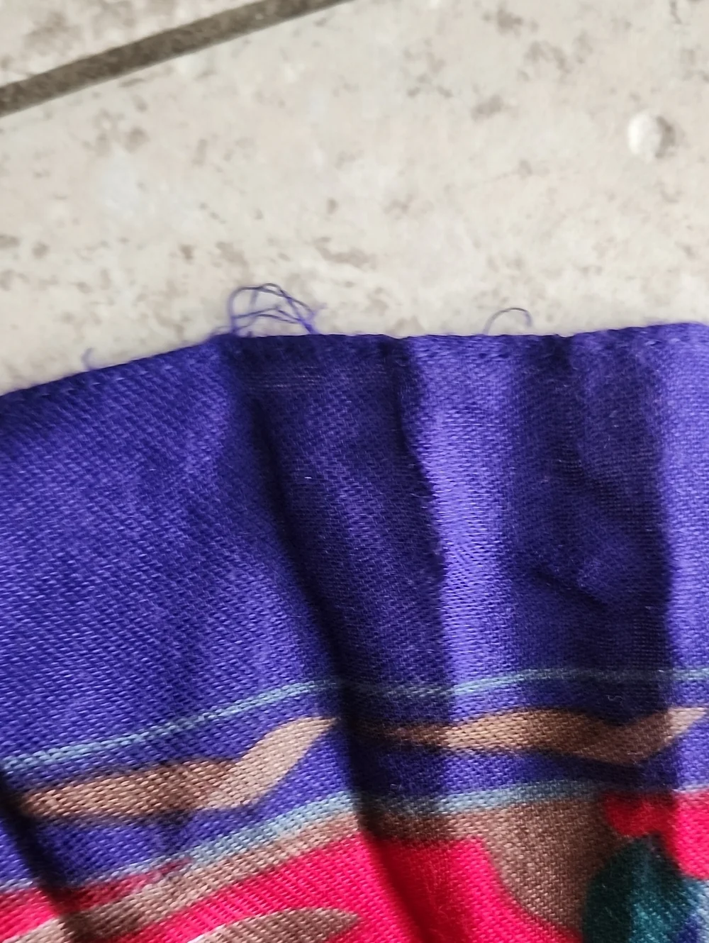 Vtg Made In Italy Vibrant Red Floral Silk-Feel Scarf Purple Border 33x33